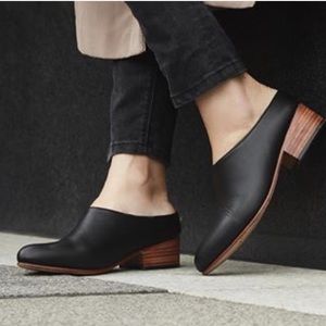 Nisolo black size 7 Sofia Slip-On